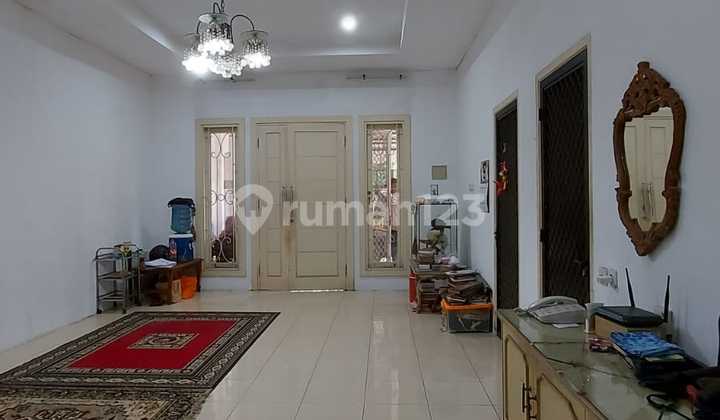 Dijual Rumah 2 Lantai Daerah Lebak Bulus 1
