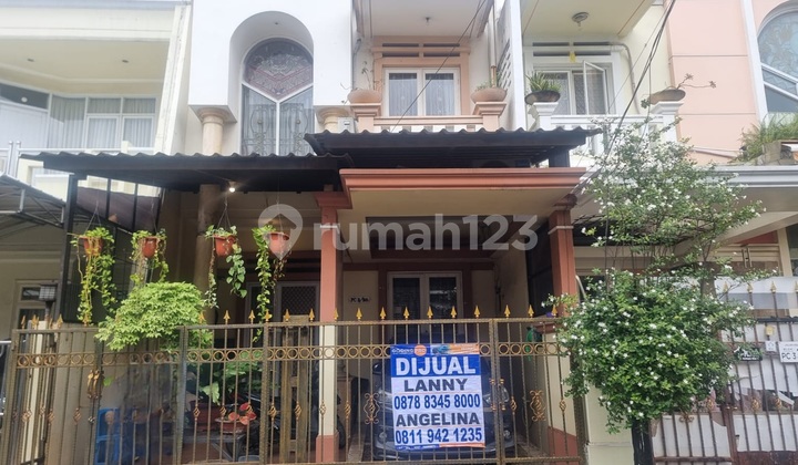 2-Story House Ready to Occupy, Good Condition, Strategic Location 2