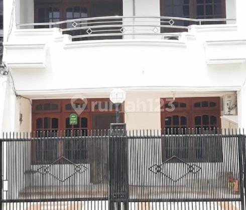 Nice 2-Story House in Janur Asri Kelapa Gading Ready to Occupy