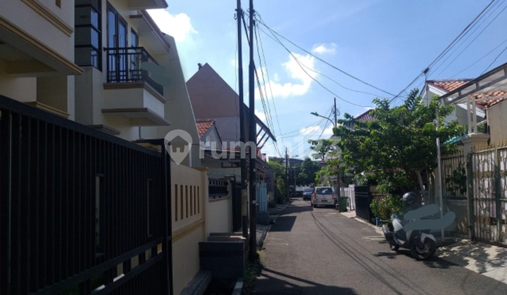New 2-Story House in Rawamangun, East Jakarta, Ready to Occupy. 2