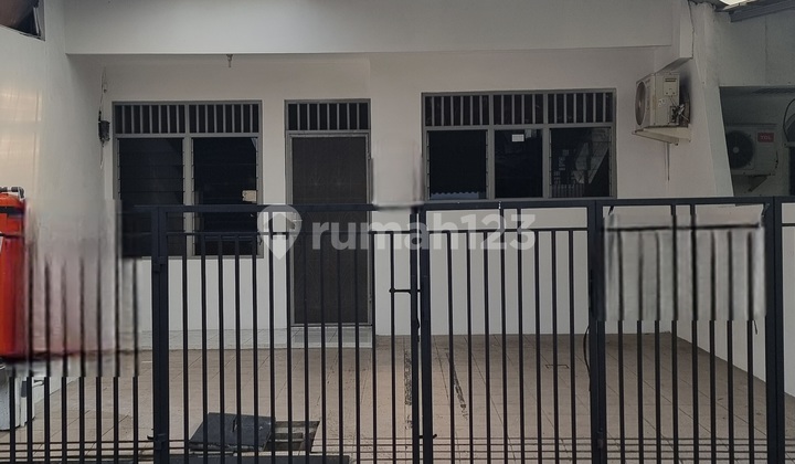 1.5-Story House in Janur Kuning, Kelapa Gading, Ready to Occupy