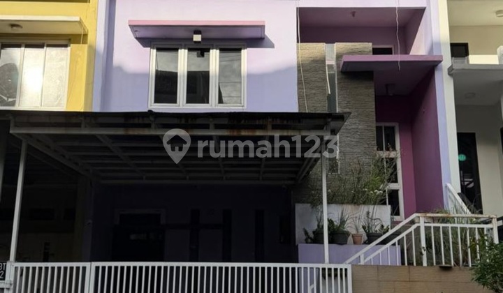 4-Story House in Pelangi Ungu, Just Bring Your Luggage 4-Story House in Pelangi Ungu, Just Bring Your Luggage