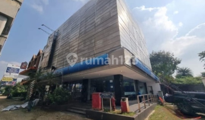 3-Story Shop House Price Drop, Strategic Location 3-Story Shop House Price Drop, Strategic Location