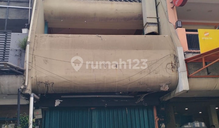 Ruko 2.5 Lantai Di Kelapa Gading Bekas Resto Disewa Apa Adanya