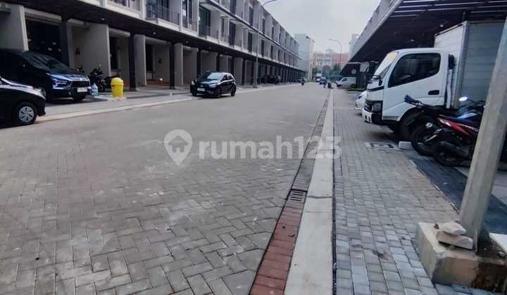 For Rent Soho Shop House Sedayu City Kelapa Gading Ready to Use Good Condition 2