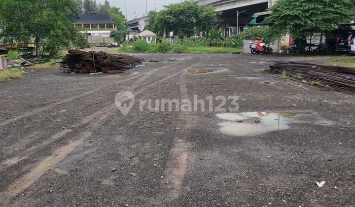 Cheap Land for Sale Below NJOP in Panjaitan, East Jakarta, Prime Location