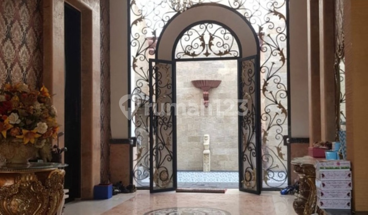 Dijual Rumah Siap Huni, Dibawah NJOP, Sangat Terawat, 6 Carport, Kolam Renang, Gazebo, Lokasi Strategis, Dekat Itc Cempaka Mas, Pusat Bisnis, Rs Mitra Kemayoran, Sekolah, Apartment Maple Park, Hotel, Akses Toll, #Jimmylin 2