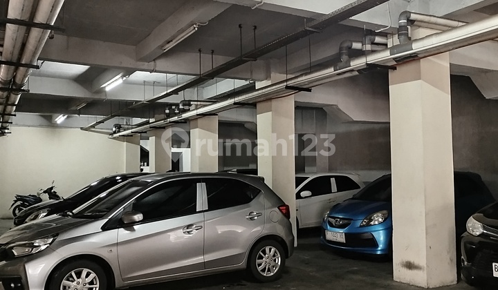 Exclusive Boarding House for Sale, 5 Floors, 84 Rooms, Ensuite Bathroom, AC, WiFi, Elevator Available, Roof Top, Basement, Land Area 655, Building Area 2500 M. #Lstgsll 2