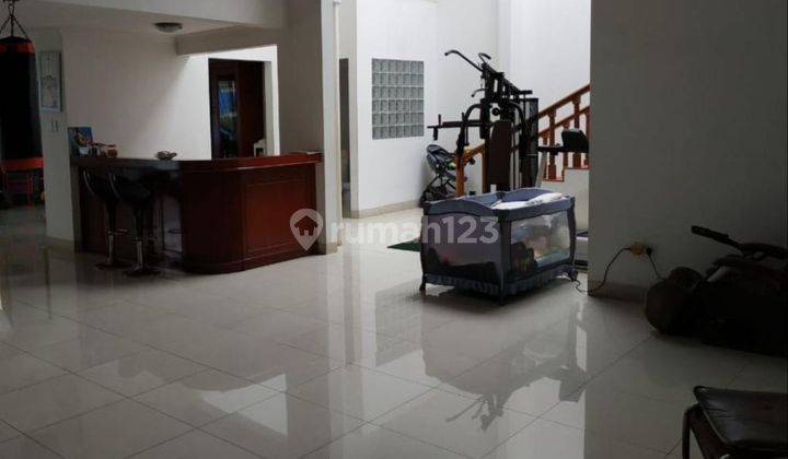 Rumah Siap Huni Rapi Terawat Bersih Lingkungan tenang & asri di Pulomas Barat Jakarta Timur 2 Lantai SHM ada 1 Gudang hadap  Timur Utara Full Furnished  Lokasi Strategis dekat Mall RS Gerbang Tol Bebas Banjir          #lillygpkg 2