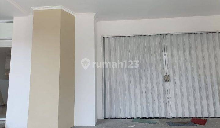 Di Jual Cepat Rumah Brand New,  Cantik,  Indah,  Rapi,  Bersih, Siap Huni, 2¹/⁴ Lantai, Shm, Lokasi Strategis, Bebas Banjir, Dekat Pusat Kuliner, Rs, Mall, Akses Jalan Tol           #feliciawongsowidjojogpkg         2