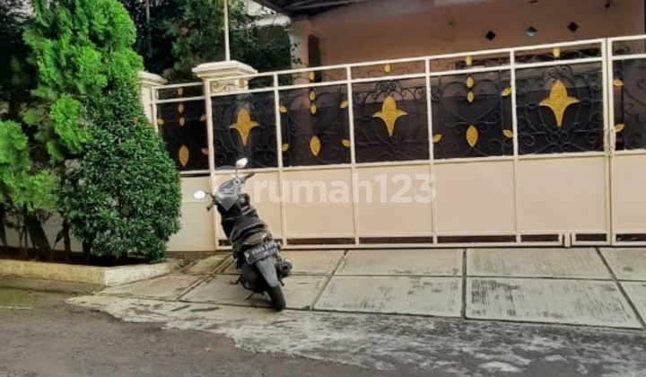 For Sale Move-in Ready House, 2 Floors, Balcony and Rooftop, Strategic Location, Flood-Free, Neatly Maintained, Near Culinary Center, Hospital, School, #josephine