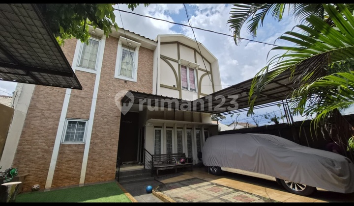 Dijual Rumah Siap Huni, Lokasi Strategis, Di Bintaro Jalan Raya Utama, Dekat Mall, Dekat Universitas, Dekat Pintu Tol, Bebas Banjir, #josephine