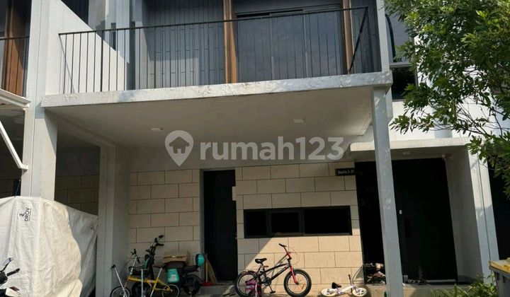 Dijual Rumah Siap Huni Rapi Terawat Shm Semi Furnish Lokasi Strategis Dekat Aeon Jgc Dekat Ikea Dekat Pintu Tol Cakung 2 Carport 1 Attic Room Ada Balcony 6 Unit Ac Cctv Bebas Banjir #bagusdarmawan