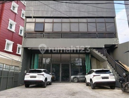 For Rent Building on Sultan Agung Street, Bekasi