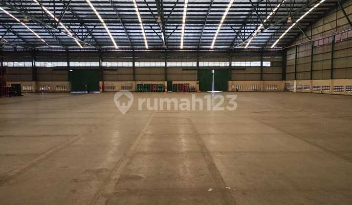 Warehouse for Rent Ready to Use in Cakung, East Jakarta Warehouse for Rent Ready to Use in Cakung, East Jakarta
