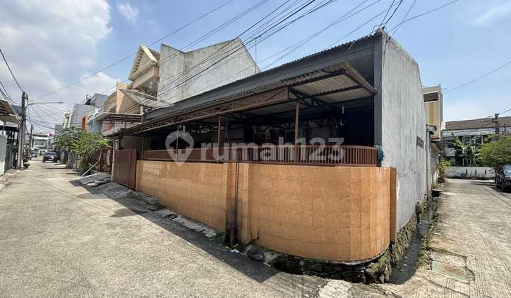 Di Jual Rumah Hoek di Sunter Agung, Jakarta Utara