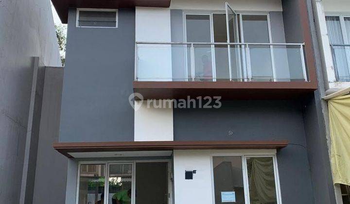 Rumah 2 lantai luas tanah 119m2 bagus di Serpong Lagoon cluster Aquatic  tangerang selatan banten 1