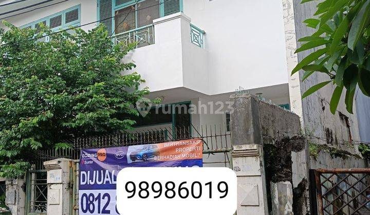 Rumah hoek luas tanah 171m2 luas bangunan 153m2 4 kaamar shm di taman ratu jakarta barat 1