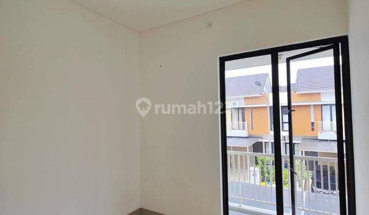 Rumah 2 Lantai luas tanah 75m2 luas bangunan57m2 Bagus SHM di Cluster Lavesh harapan indah bekasi 2