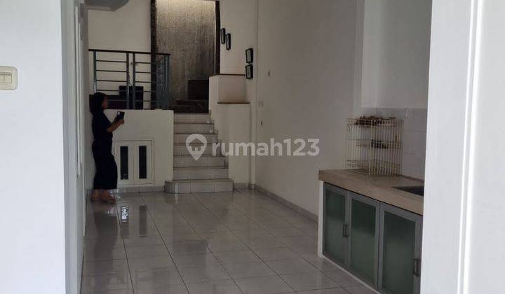 Disewakan Rumah 2 Lantai Di Kelapa Gading Jakarta Utara 2