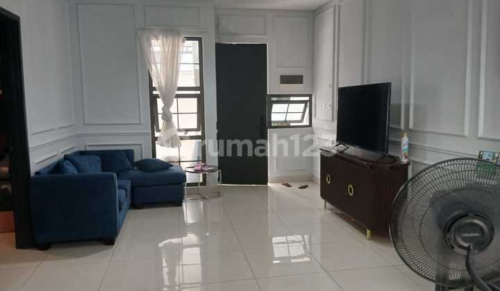 Dijual Rumah di Wisteria Mansion Metland Jakarta Timur