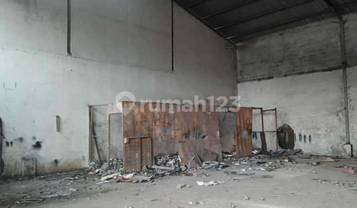 For Rent Land and Building on Jl Pengasinan Raya Near Bekasi