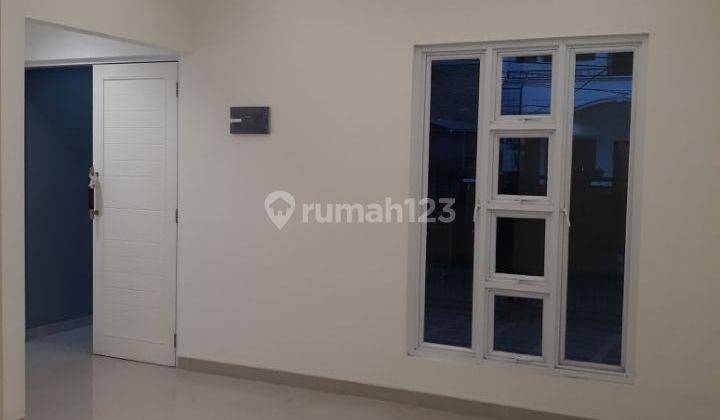 Dijual Rumah Kelapa Gading 3 Lantai Shm Baru Siap Huni 2