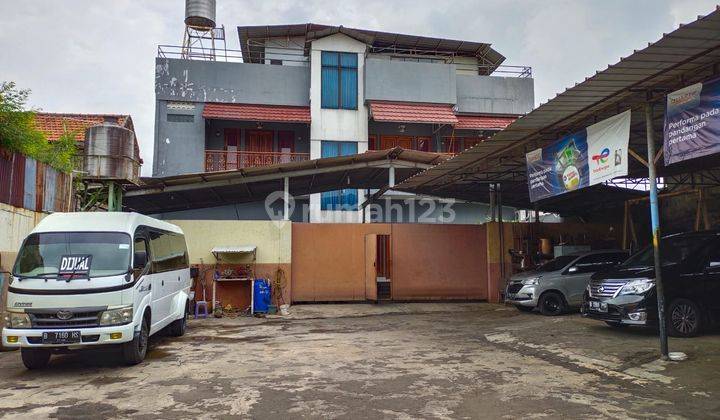 Dijual Rumah Berikut Bengkel Mobil Yang Masih Beroperasional Di Penggilingan Shm (esther) 1