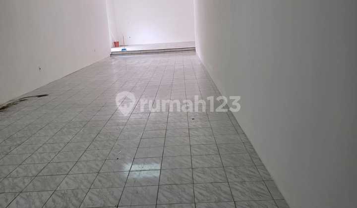 Commercial Shop House CCK U Office Beauty Salon Otista Raya East Jakarta 2