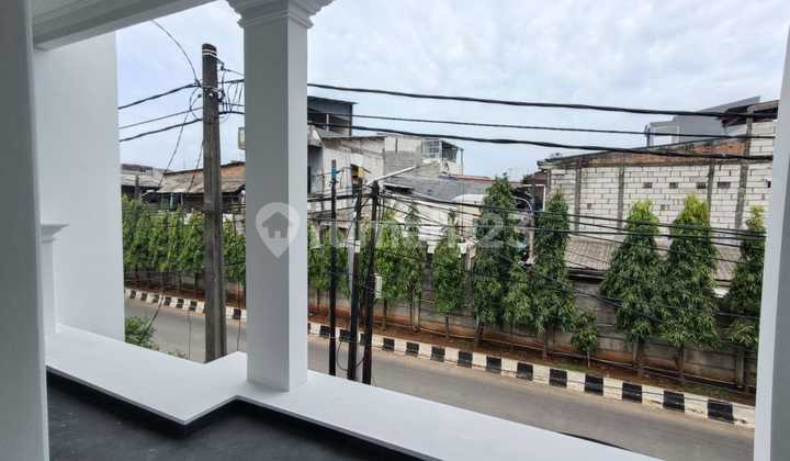 Brand New American Classic House di Graha Sunter Pratama Jakut