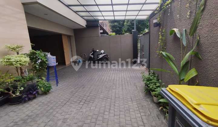 Dijual Rumah Modern Minimalis Pondok Indah Luas 305m Jakarta Selatan 1