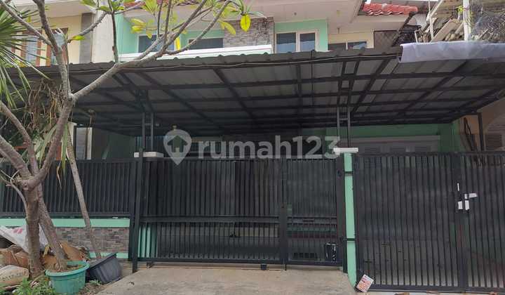 Rumah Bagus 2 Lantai di Taman Modern. Cakung. Jakarta Timur