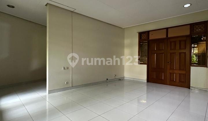 Disewakan Rumah Mewah Asri Furnish Di Kawasan Bukit Gading Villa. Kelapa Gading  2
