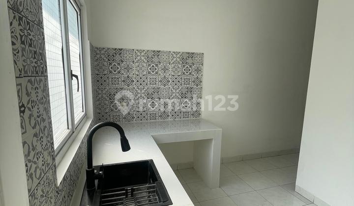 Rumah Sewa Luas 220m Di Palm Spring Jakarta City  2