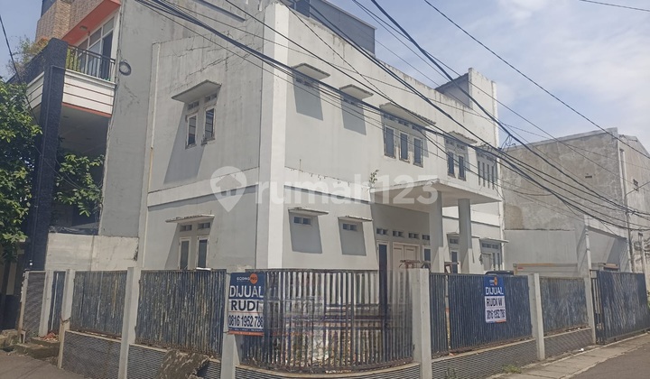 Rumah Hook 2 Lt di Kelapa Gading