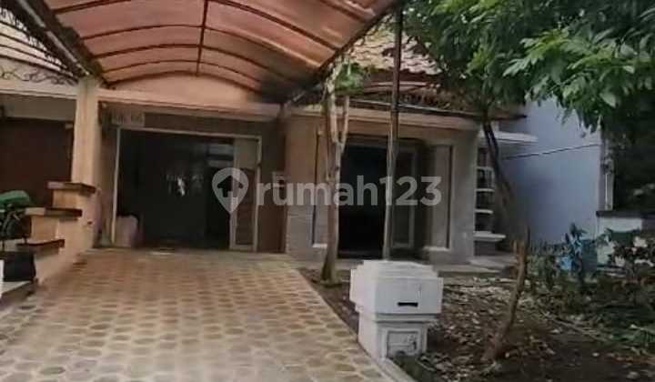 Rumah 2 LT Banyak Taman dan Berada.dalam Cluster Rumah 2 LT Banyak Taman dan Berada.dalam Cluster