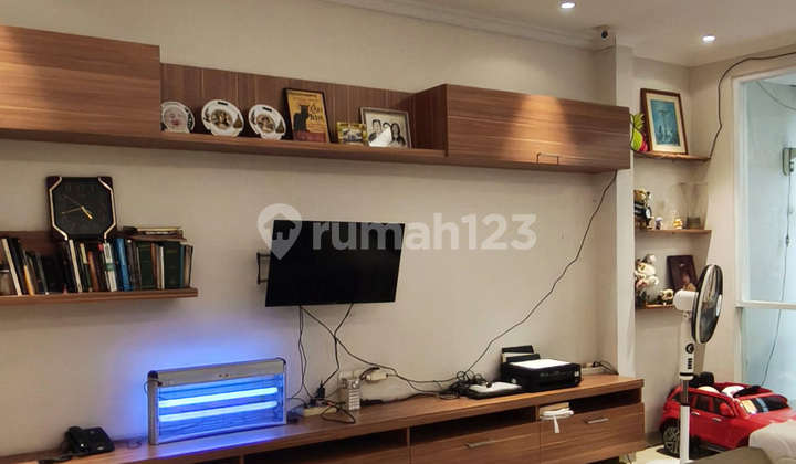 Murahh! Rumah Cantik Minimalis Janur Elok Kelapa Gading 315M2! 2