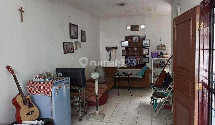 Dijual Rumah di taman rahayu , lokasi dekat taman kopo indah 1