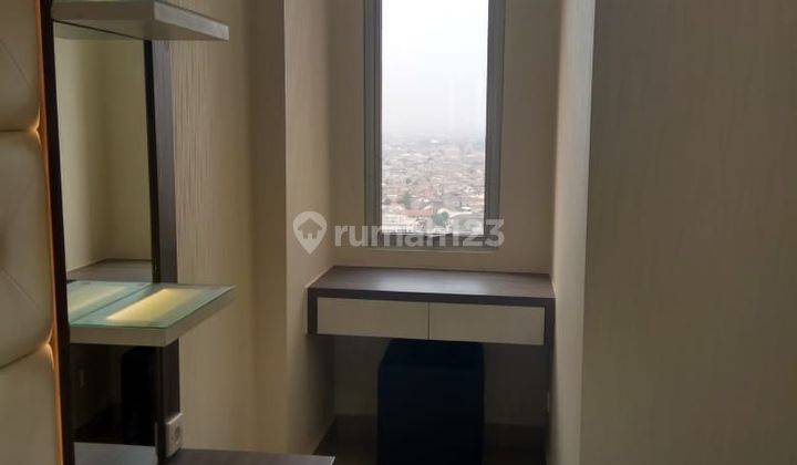 Apartemen sudirman siap huni, lokasi strategis, full furnish dengan view kolam renang 2