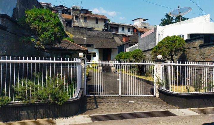 Rumah di setiabudi - budisari dilengkapi dengan paviliun 1