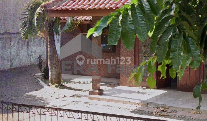 2 BUAH RUMAH DALAM SATU LAHAN DI MARGAHAYU BEKASI TIMUR 1