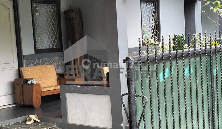 RUMAH DI JALAN MAHONI – KOMPLEKS PERUMAHAN GRAHA INDAH BOGOR 2