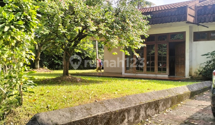House in Vila Duta with Extensive Land, Bogor City