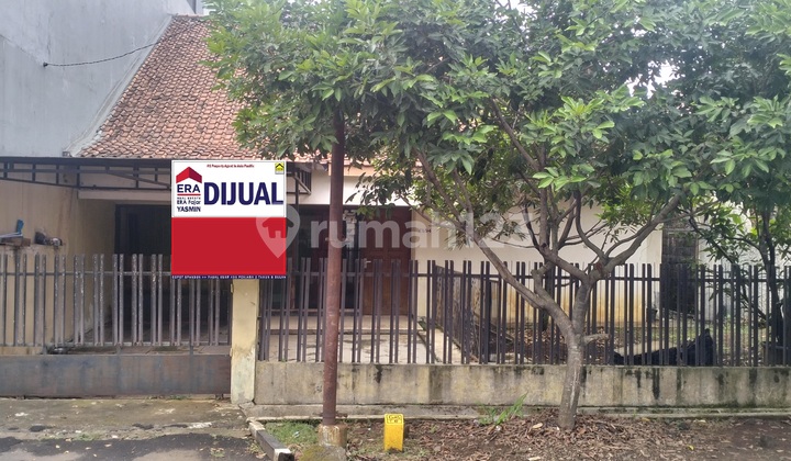 Rumah Nyaman di Lokasi Tenang Dekat Fasilitas Kota 2