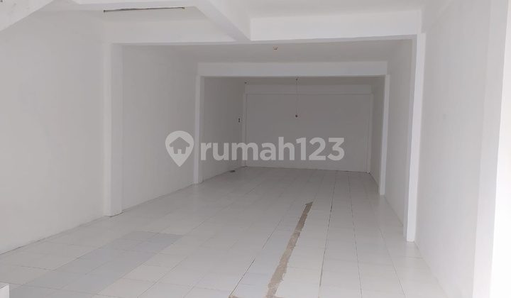 Near Shopping Center, 3-Story Shop House 2