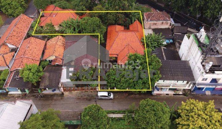 2 BUAH RUMAH DALAM SATU LAHAN DI MARGAHAYU BEKASI TIMUR 2