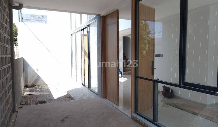 Dijual Rumah Baru Minimalis Modern Di Turangga 1