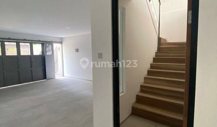 Di Jual Rumah Baru Minimalis Modern di Konplek Setraduta Bandung 2