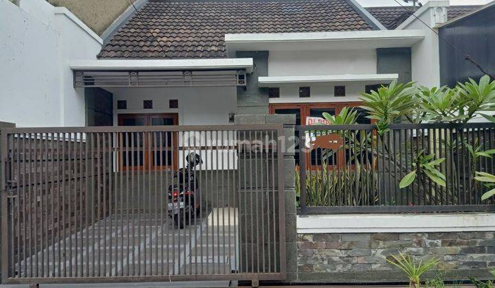 DiJual Rumah Minimalis  di Cihanjuang Bandung semi Furnish 1