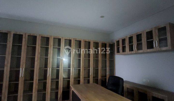 *disewakan*ruko 3 Lantai Siap Pakai ,furnished Cocok Untuk Kantor 2